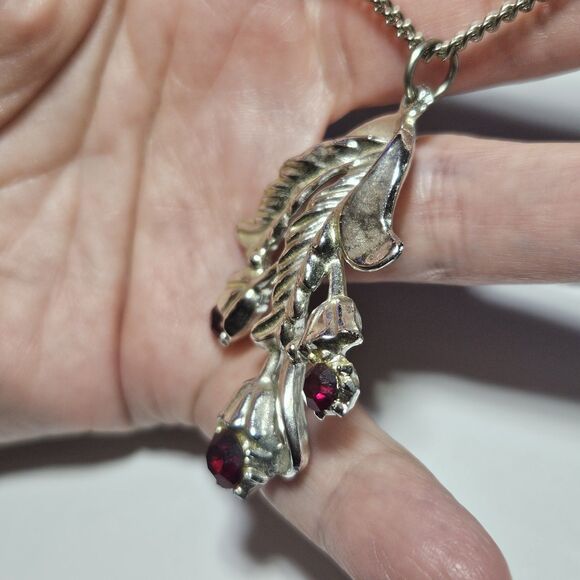 Vintage Red Aurora Borealis Crystal Floral Pendant Necklace Silver Tone 16" - Picture 2 of 15
